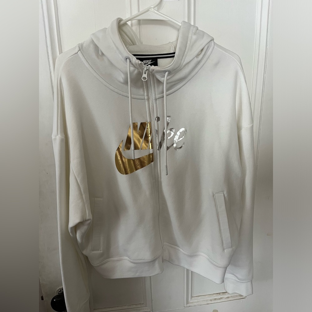 Women’s Nike zip up sweatshirt, size L